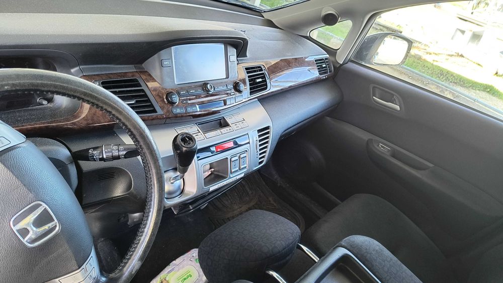 Honda FRV 2006 бензин