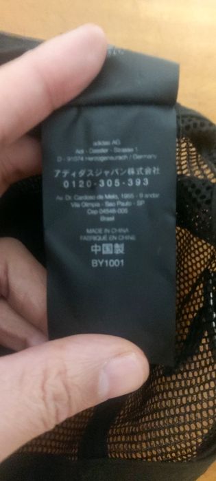 Продам бейсболку Y-3