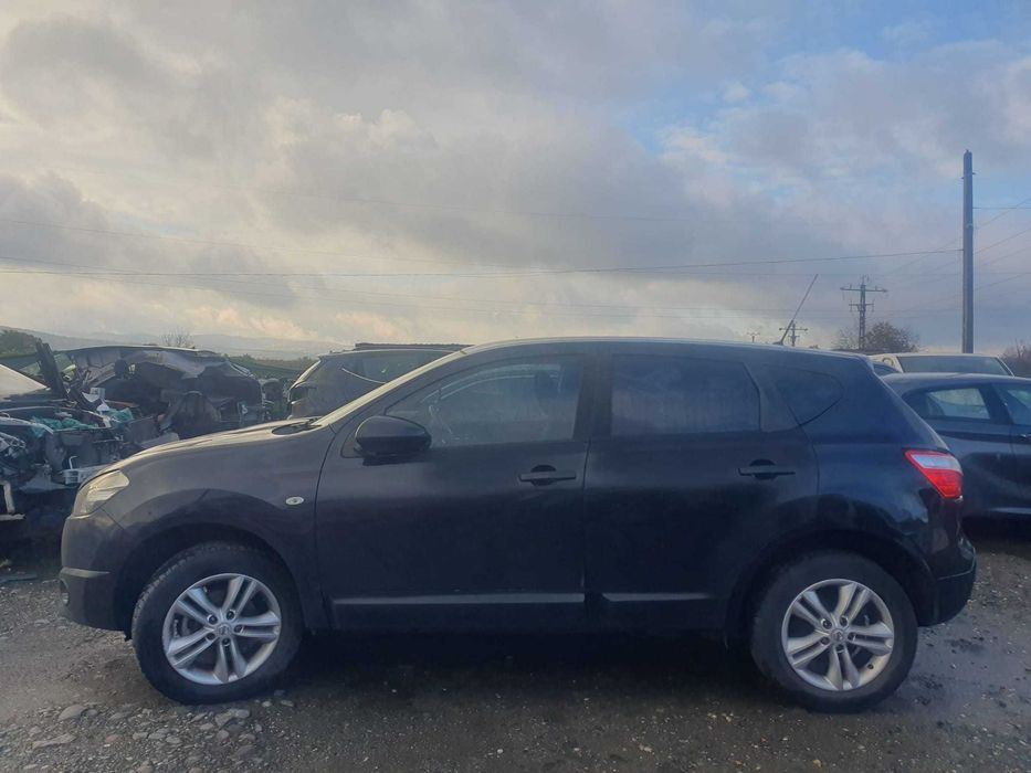 Dezmembrez Nissan Qashqai 1.5 DCI 2010