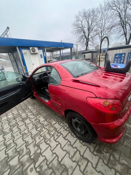 Vând Peugeot 206 CC,an 2003