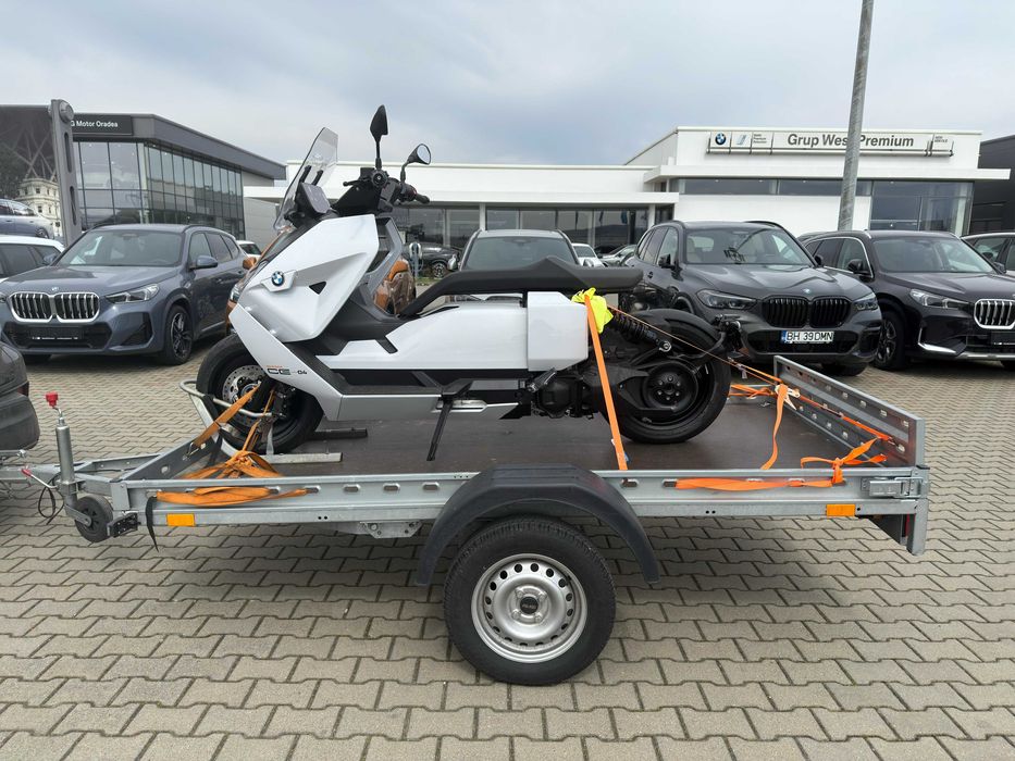 Remorci de inchiriat moto/atv