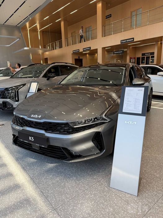 Kia K5 Yangi sotuvda