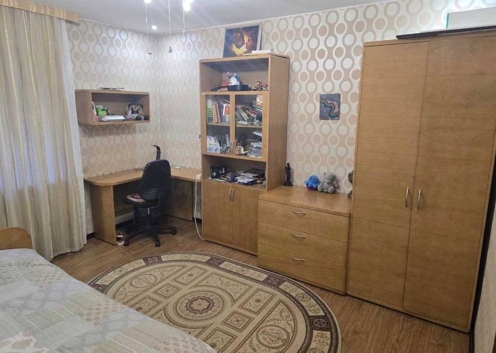 Продается квартира 7 комнат 169м2 на Садык Азимова / посоль Японии сша