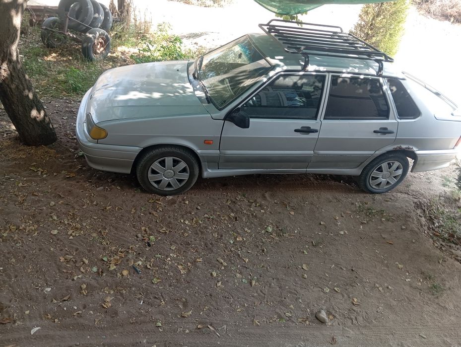 Vaz 2115 sotiladi