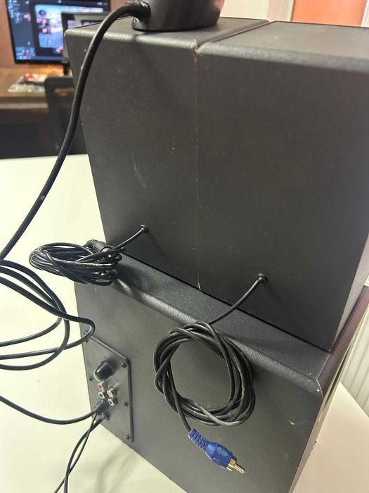 Boxe Logitech Z333 2.1 - subwoofer