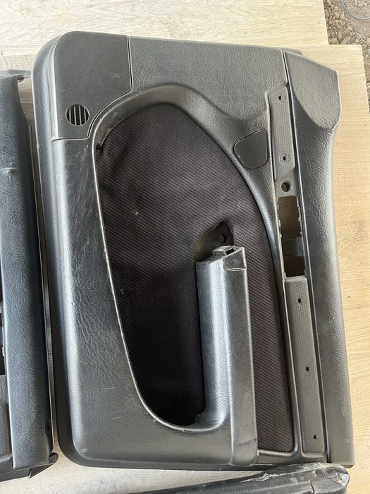 Дверные карты audi 100c4