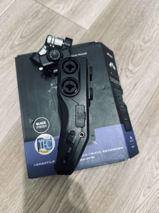 Рекордер zoom H6