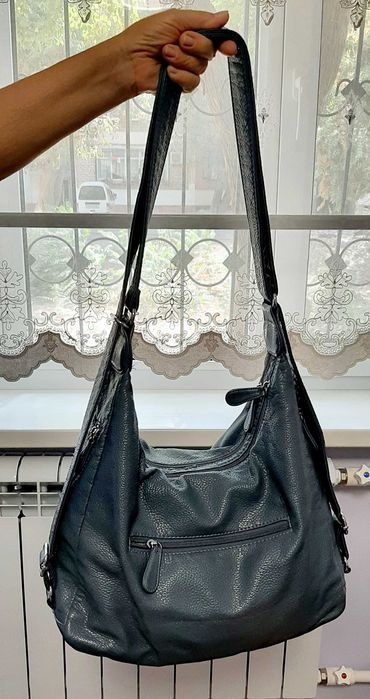 Женская сумка серо-голубого цвета