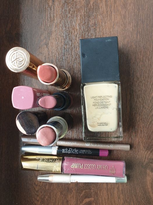 Nars fonde ten ruj Franta