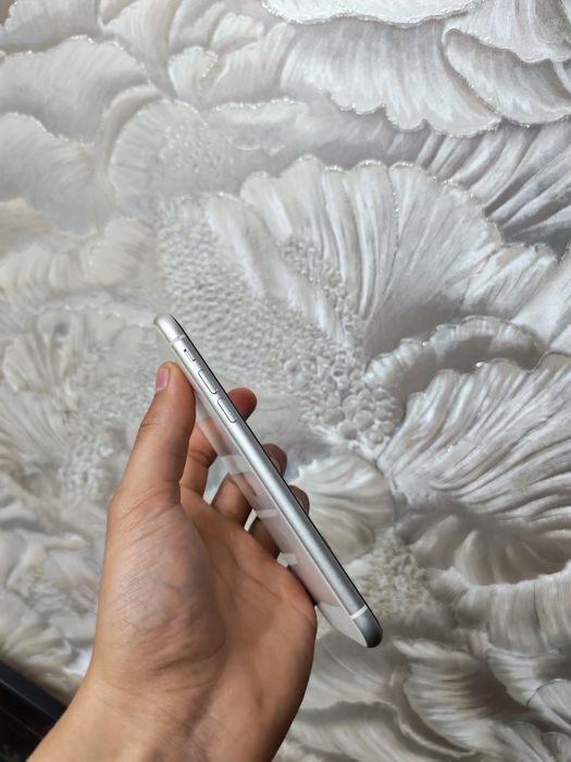 Iphone 11 ideal holatda