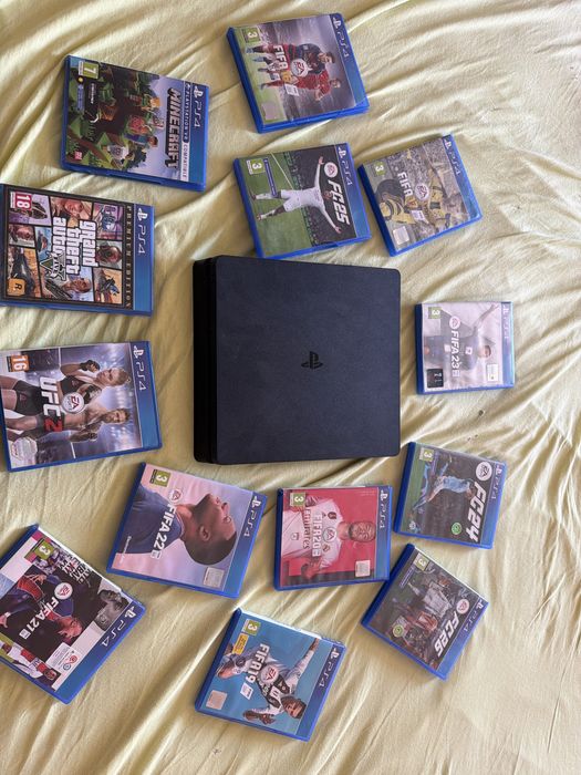 Ps4 slim с 14 игри към него