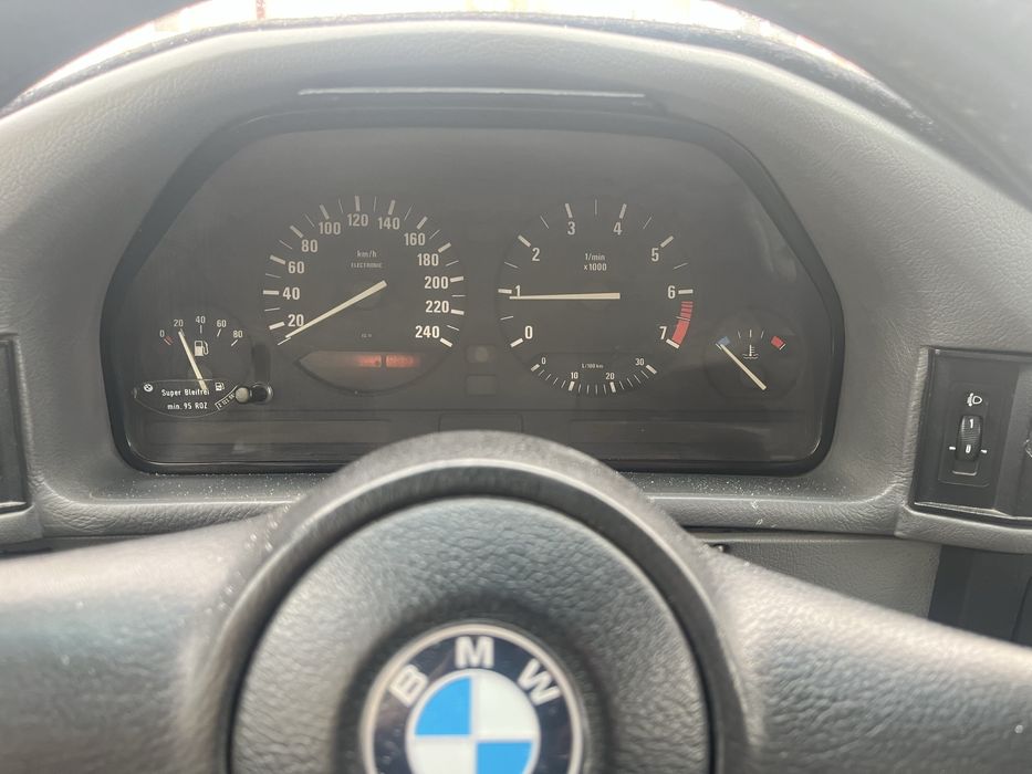 Продам бмв 520 в