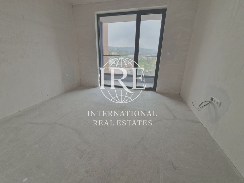 Продава се Двустаен апартамент в Варна, Левски - 60 кв.м за 1046 €/кв.м - Снимка #1