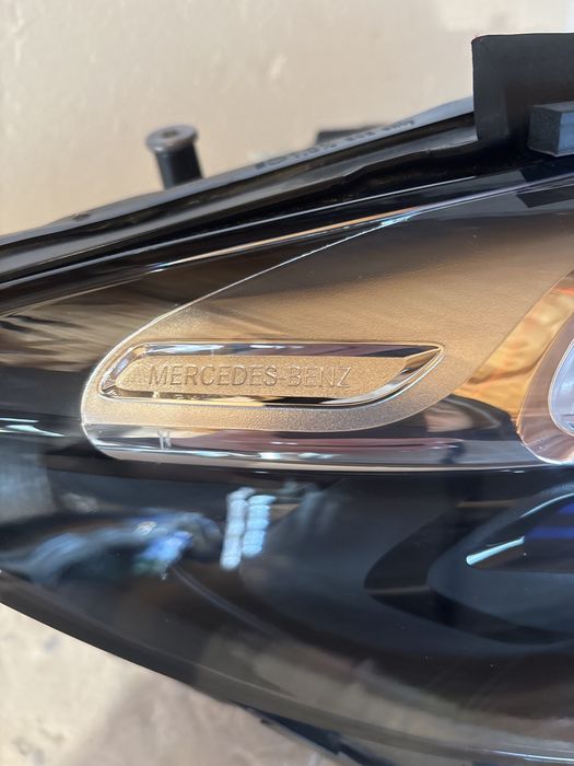 Фар Mercedes GLA