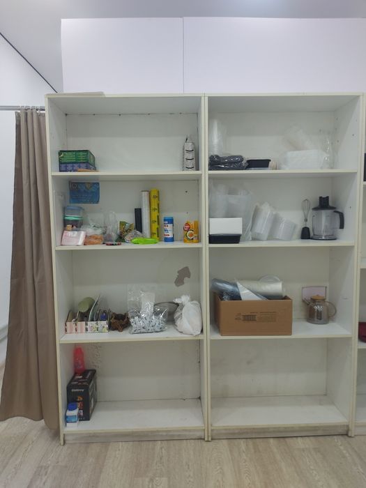 Срочно продам шкафы.