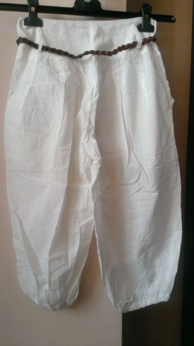 pantaloni dama 3/4 noi cu eticheta albi