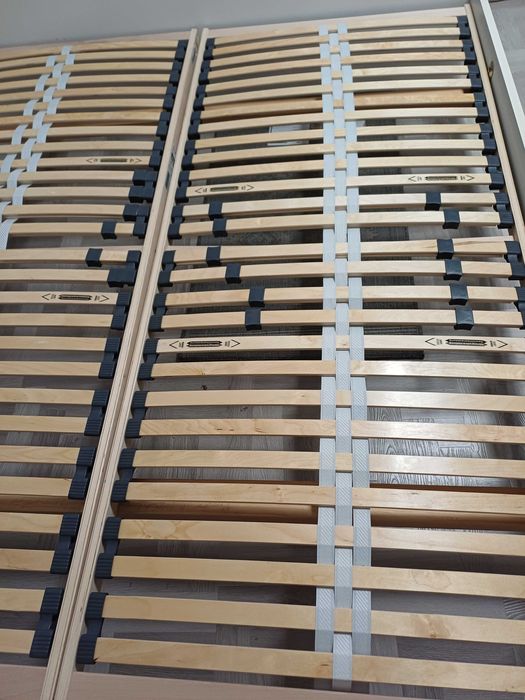 Pat alb cu 2 Somiere latime pat 180/200