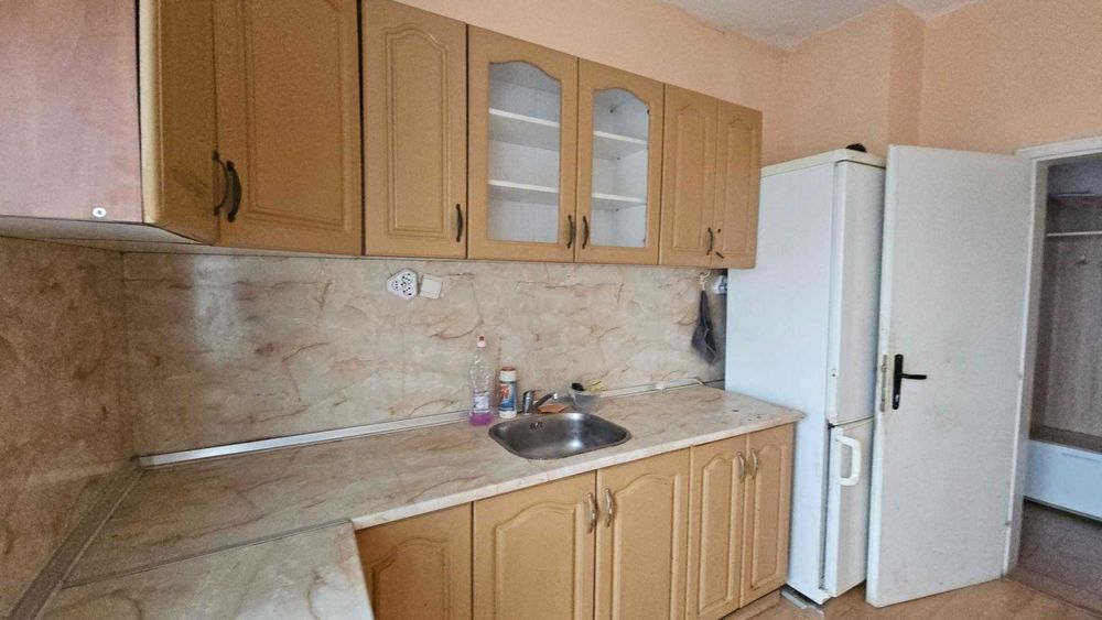 Голям 2-стаен монолит Кършияка - Панаира