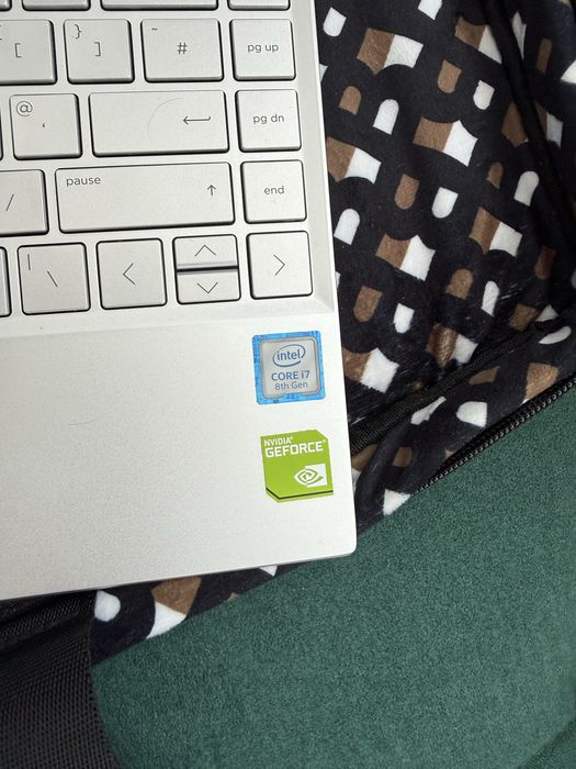 Laptop HP Envy 13” i7, 16GB