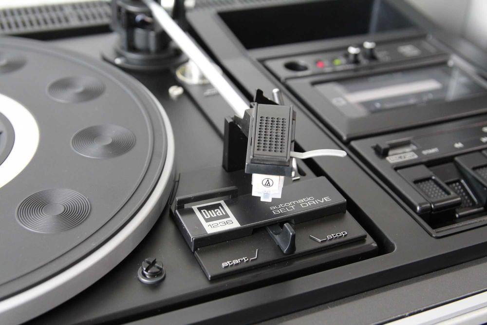 Grundig RPC 200 cu pick-up Dual 1236 complet revizuit cu boxe cadou.