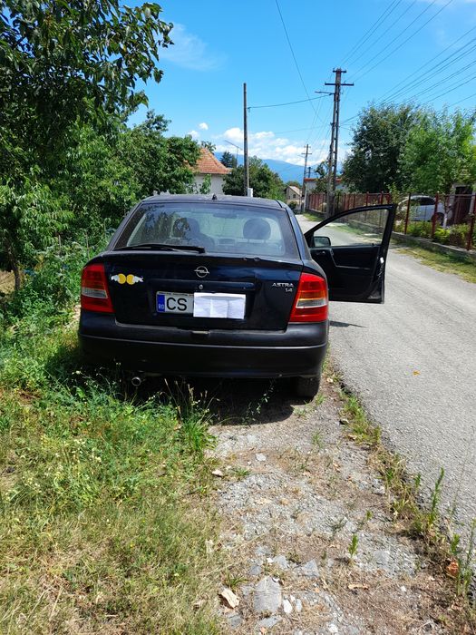 Mașina Opel astra2002,fara itp