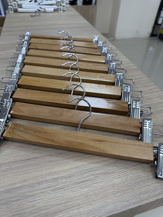 Продам вешалки для вещей
