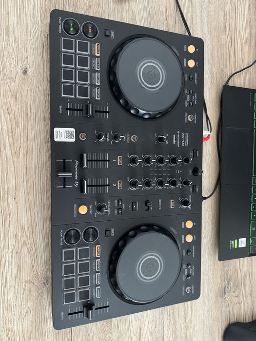 Controller DJ Pioneer DDJ-FLX4 – 2 canale