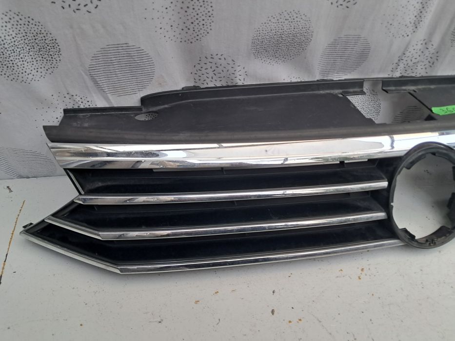 Грил решетка Vw Passat B8