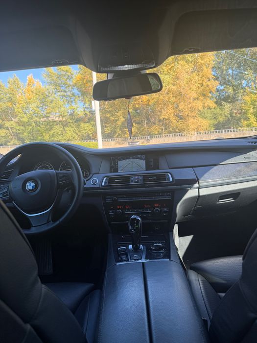 BMW Seria 7 2009 — imagine 5