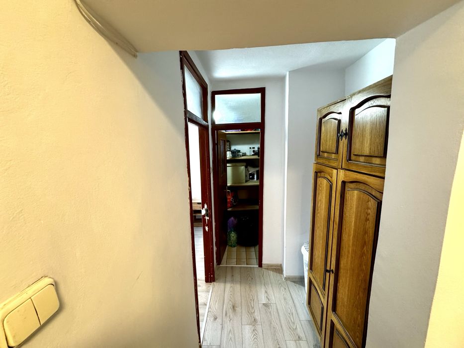 Central apartament 2 camere deasupra Baroque