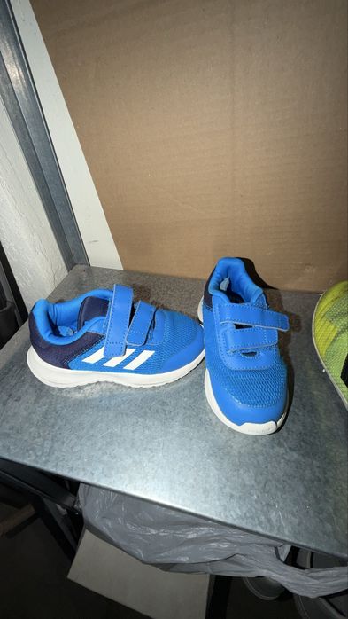 Детски маратонки много запазени и нови