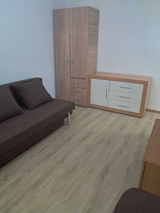 PROPRIETAR - ÎNCHIRIEZ GARSONIERĂ, 22mp, etajul 2, zonă centrală și liniștită — fotografia 2