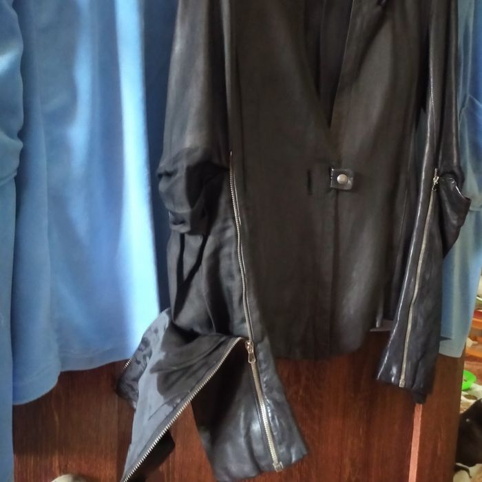 Geaca piele naturala neagra foarte fină