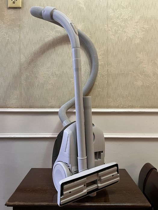 Пылесос Hyundai H-VC1595