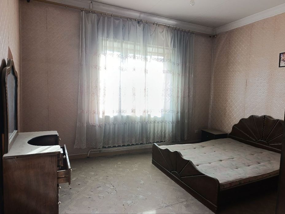 Продам квартиру  Бульвар