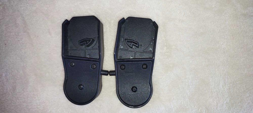 Icandy strawberry адаптери за столче за кола