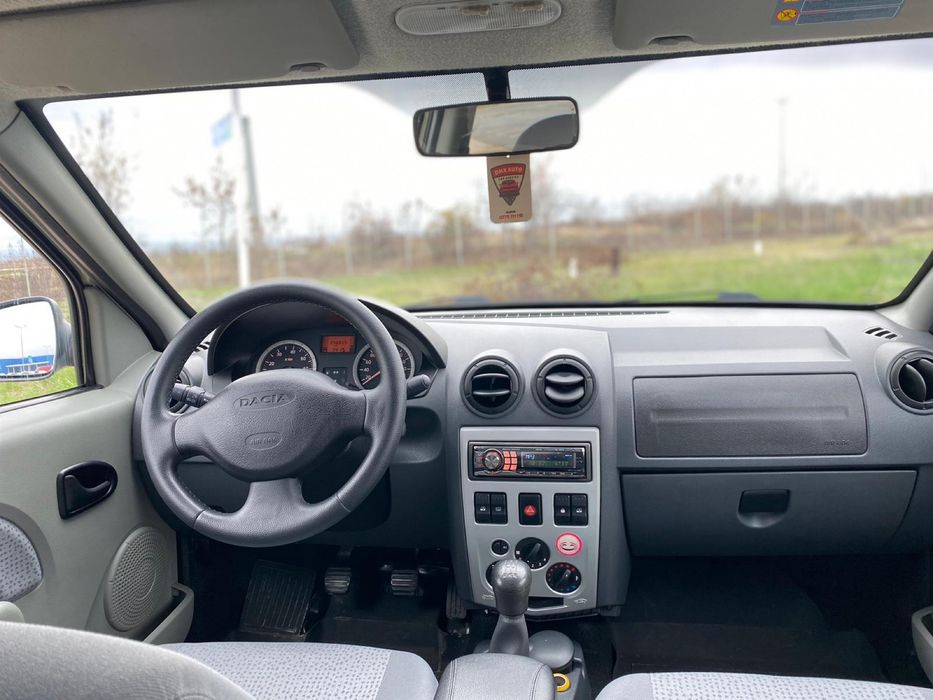 Vand Dacia Logan / 1.5 Dci / Euro 3 / 2006 / Stare impecabila