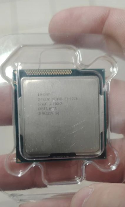 Продам процессор Intel xeon e3 1220