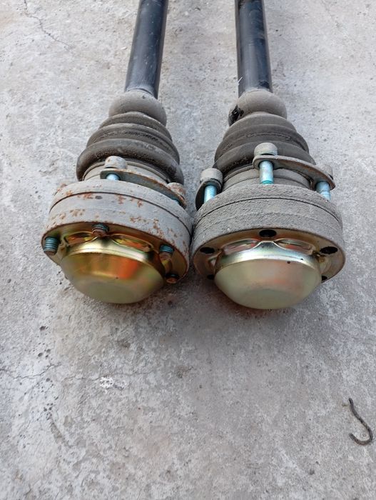 Задни полуоски Audi A4 B6 2.5 180 quattro