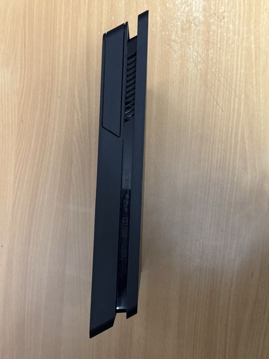 Ps 4 Slim 500GB + un joc Gta 5 Stare perfecta controler perfect cu toste cablurile