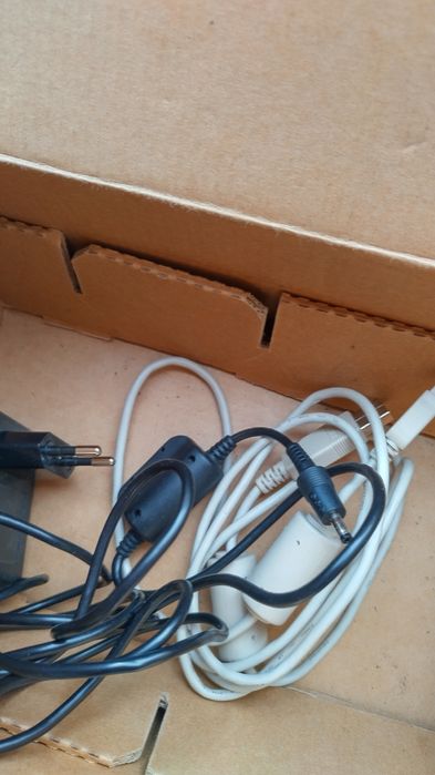 Фотоапарат Ехакта с камера