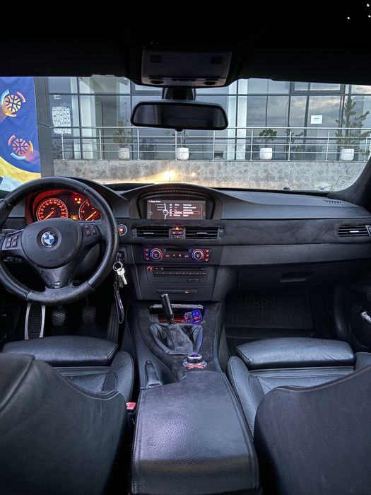 BMW Seria 3 2010 — imagine 5