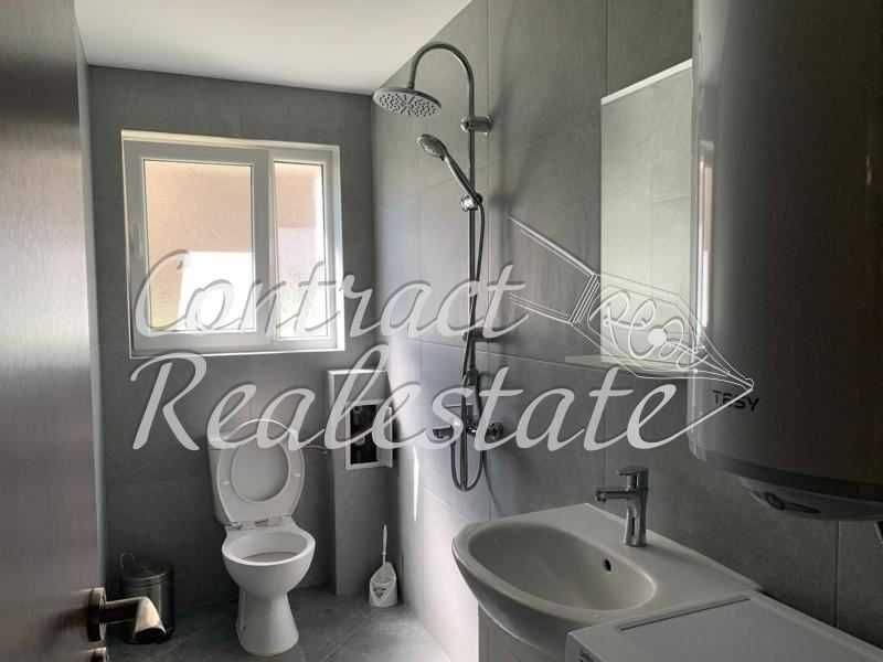 Дава се под наем Двустаен апартамент в Варна, Цветен квартал - 50 кв.м за 367.2 € - Снимка #6