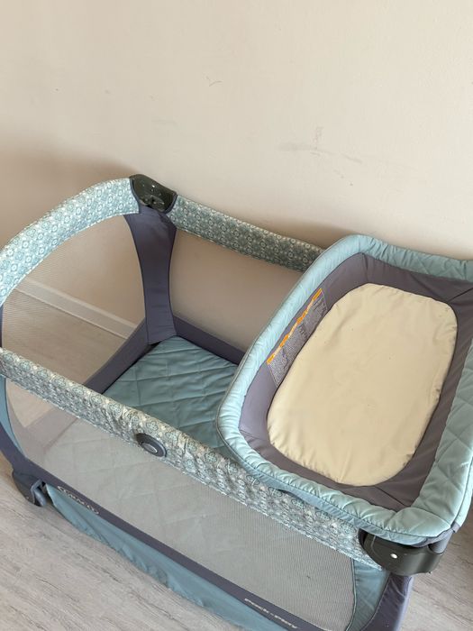 Продается манеж-кровать