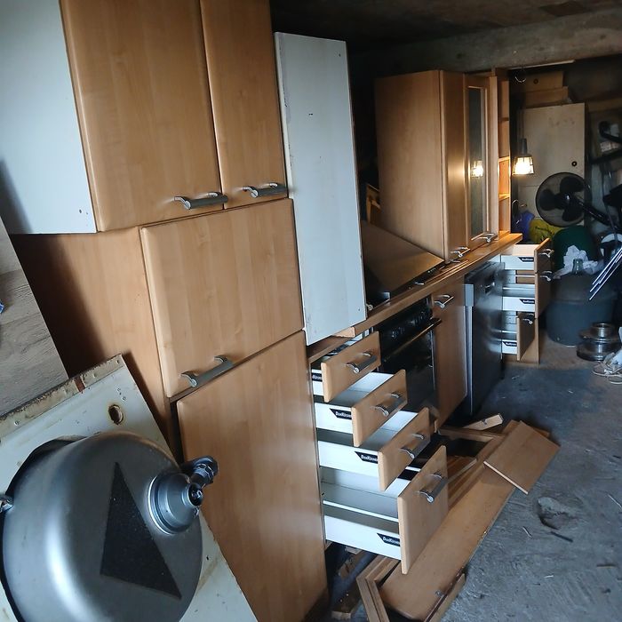 Mobila de bucătărie cu electrocasnice