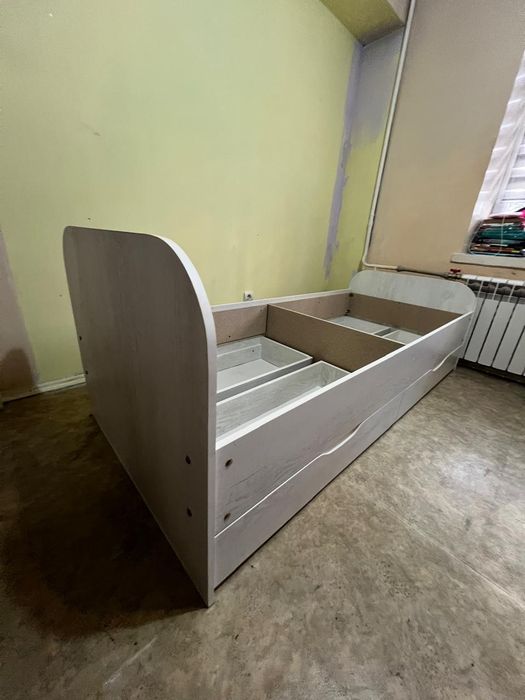 Продам кровать односпалка