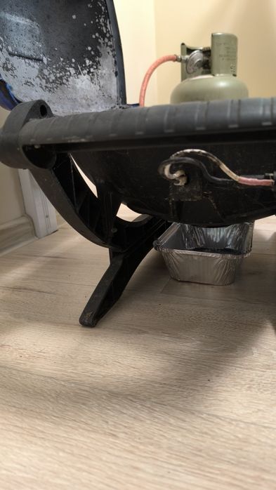 Weber Q 100 газово барбекю