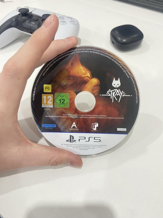 Продам Игру “Stray” на PS5