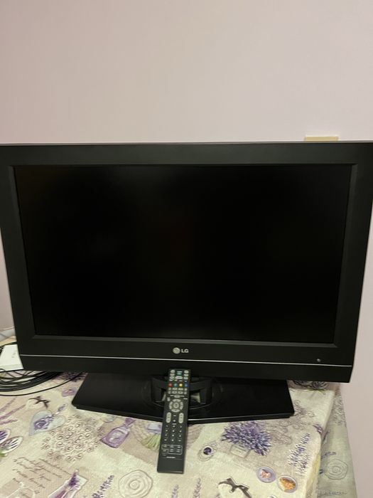 Vând televizor LG