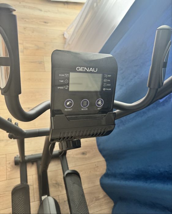 Продам Эллипс Genau